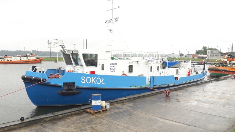 Lodołamacze Orkan i Sokół dotarły do Włocławka - GospodarkaMorska.pl