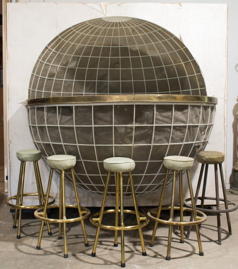 Bar z jachtu Hitlera trafił na aukcję - GospodarkaMorska.pl