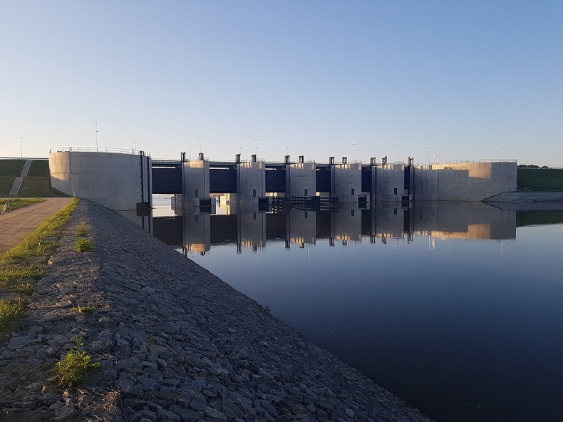 Zbiornik Racibórz zredukował falę powodziową o 30 procent - GospodarkaMorska.pl