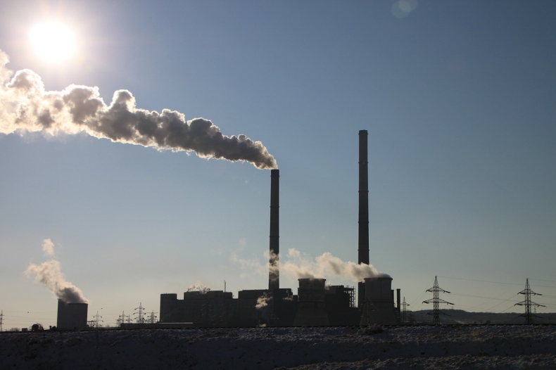 Opracowano materiał zdolny do przechwytywania dwutlenku węgla z przemysłowych gazów cieplarnianych. To rewolucja w drodze do zeroemisyjności  - GospodarkaMorska.pl