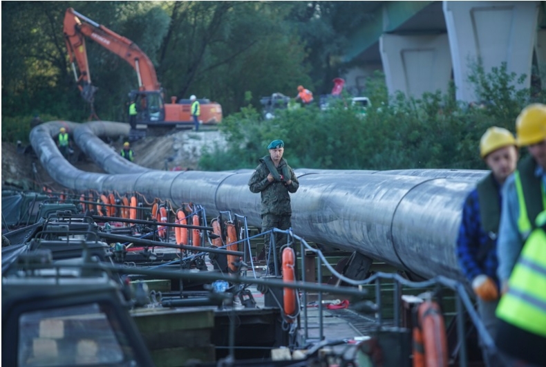 MPWiK: ścieki do "Czajki" przesyłane są awaryjnym układem na Wiśle - GospodarkaMorska.pl