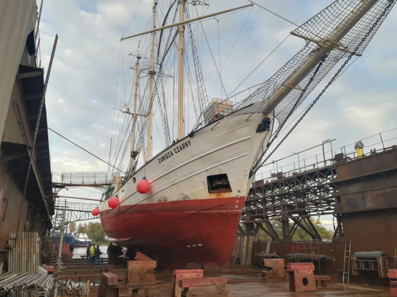 „Zawisza Czarny” w remoncie. Potrzebne wsparcie  - GospodarkaMorska.pl