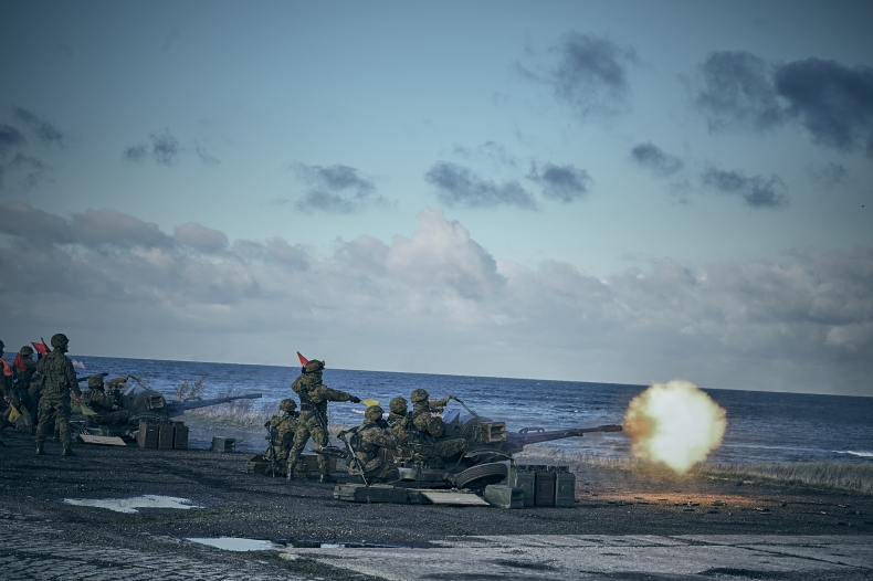 Szkolenie poligonowe lądowych marynarzy  - GospodarkaMorska.pl