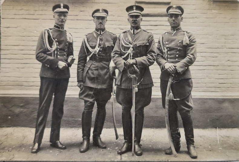 Kirasjerski pałasz marszałka Joffre - jaki ma związek z polską Marynarką Wojenną? [foto] - GospodarkaMorska.pl