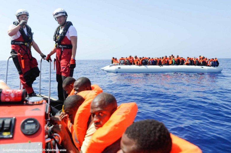 Wyspy Kanaryjskie proszą UE o wsparcie w związku z napływem migrantów - GospodarkaMorska.pl