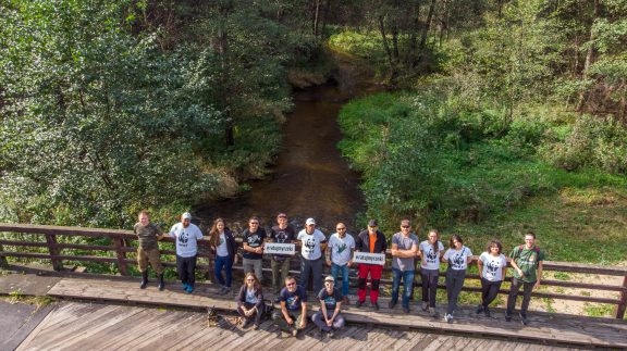 Strażnicy Rzek WWF walczą z barierami - GospodarkaMorska.pl
