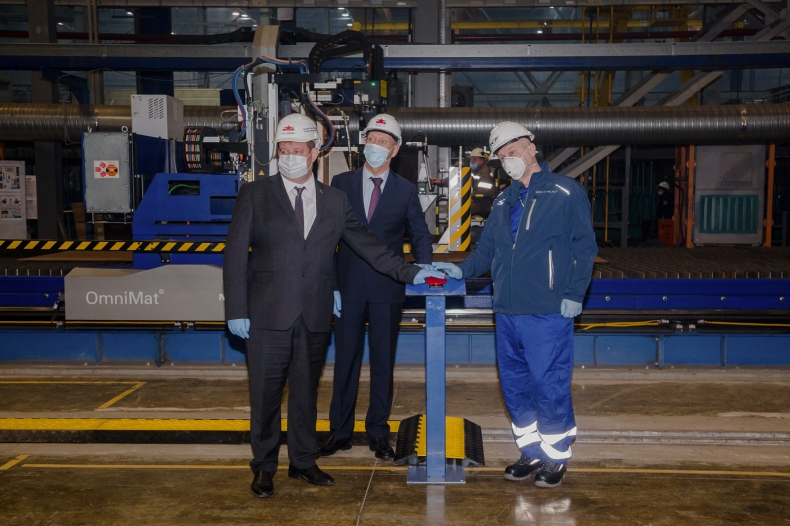 Zvezda tnie blachy pod czołowy tankowiec klasy ARC7 LNG - GospodarkaMorska.pl