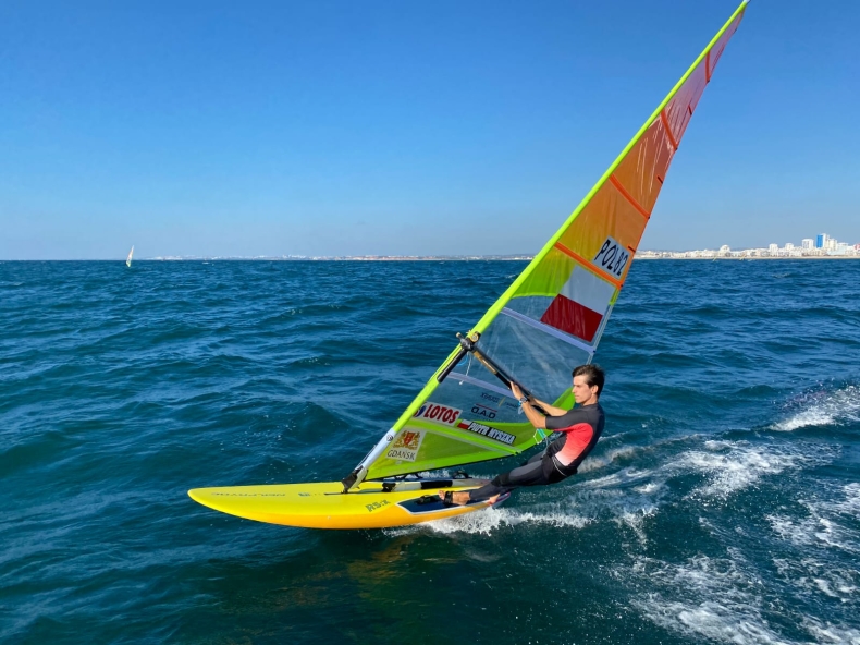 ME w klasie RS:X – Myszka: natura pokazała swoją moc - GospodarkaMorska.pl