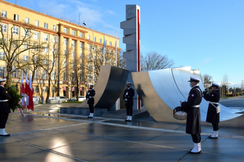 102. rocznica utworzenia Marynarki Wojennej - GospodarkaMorska.pl