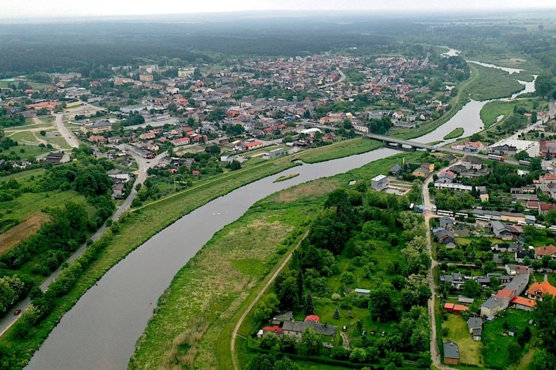 Rozpoczynają się prace przy udrożnieniu Pilicy w Sulejowie  - GospodarkaMorska.pl