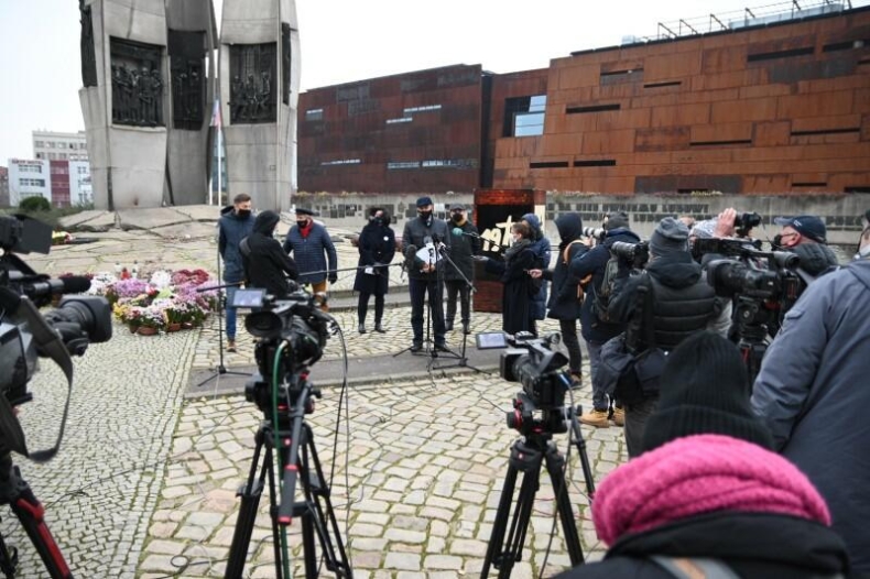 Gdańsk upamiętni 50. rocznicę wydarzeń z grudnia 1970 roku  - GospodarkaMorska.pl