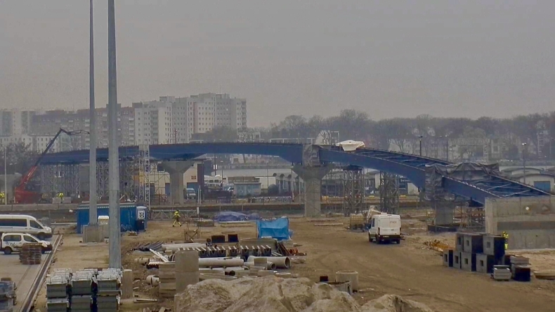 Estakada przy Terminalu Promowym w Świnoujściu rośnie w ekspresowym tempie - GospodarkaMorska.pl