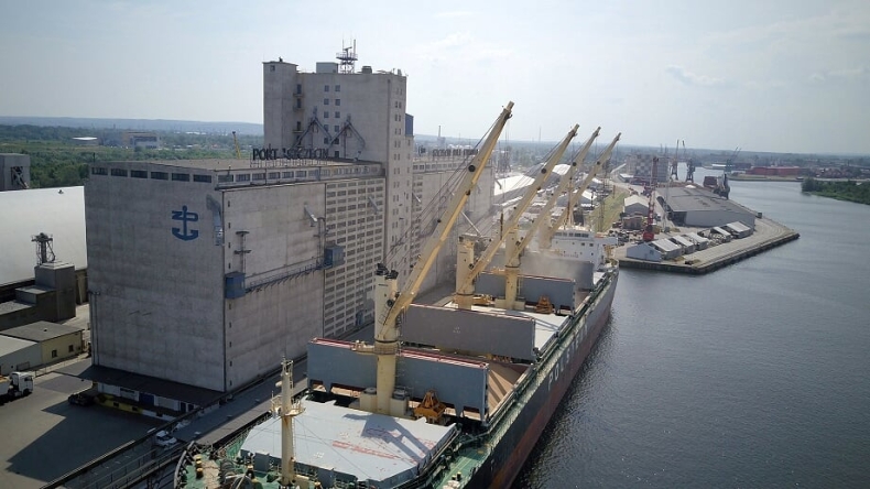 W portach Szczecin-Świnoujście więcej towarów w listopadzie  - GospodarkaMorska.pl