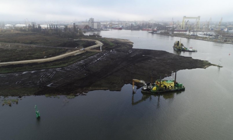 12,5 dla Szczecina - jak aktualnie wygląda pogłębiany tor wodny? - GospodarkaMorska.pl