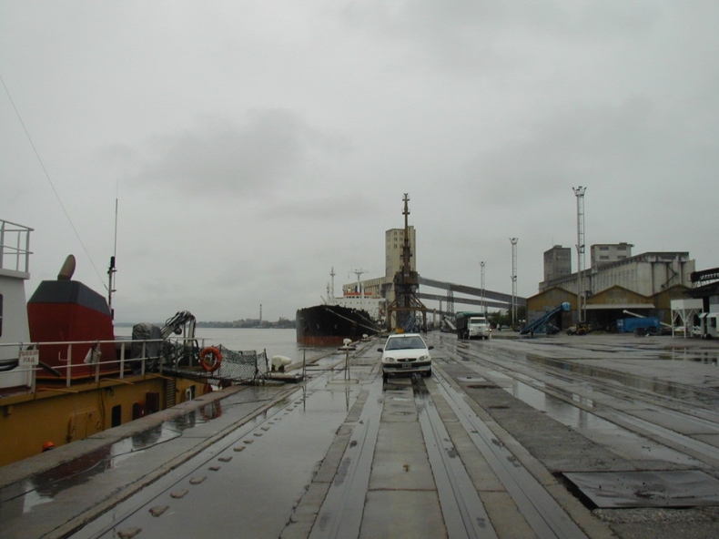 Strajki w argentyńskich portach opóźniły przeładunek ponad 100 statków ze zbożem - GospodarkaMorska.pl