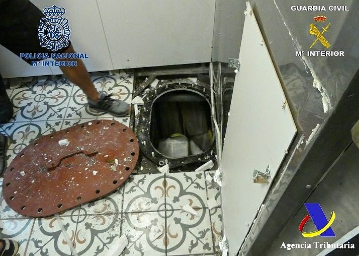  2,5 tony narkotyków na prywatnych łodziach - GospodarkaMorska.pl