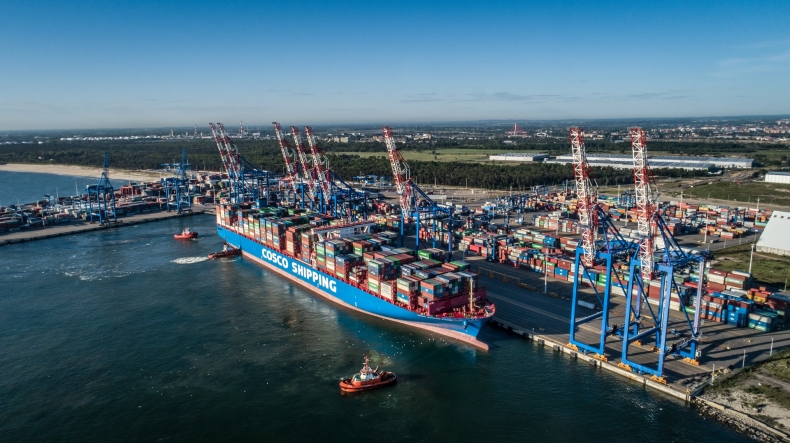 Prace nad urządzeniem ograniczającym emitowanie zanieczyszczeń przez jednostki morskie  - GospodarkaMorska.pl