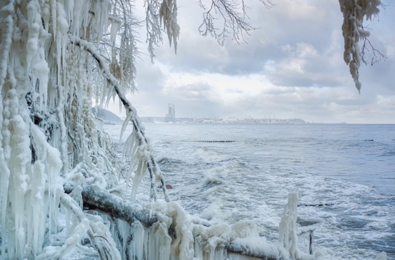 Mroźna „bestia” nadciąga nad morze? - GospodarkaMorska.pl