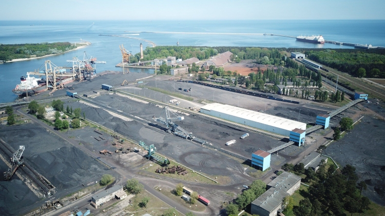 Zespół portów Szczecin-Świnoujście podsumował przeładunki w 2020 - GospodarkaMorska.pl