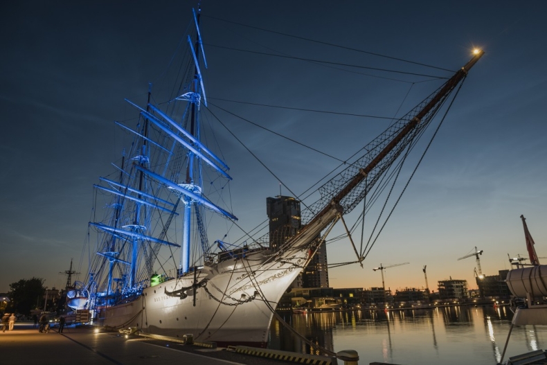 Symbol Gdyni po corocznym remoncie - GospodarkaMorska.pl