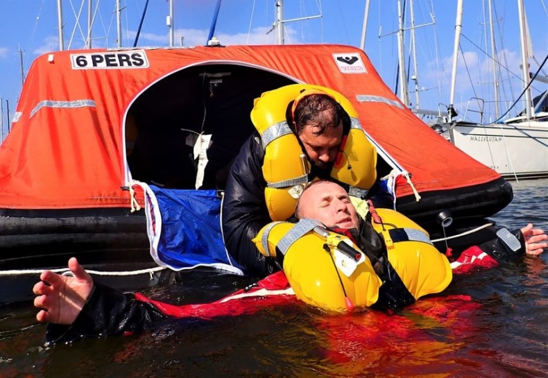 Szkolenie Sea Survival – Personal Offshore Safety - GospodarkaMorska.pl