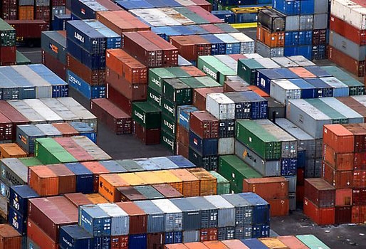 Popyt na transport kontenerowy powoli się zmniejsza - GospodarkaMorska.pl