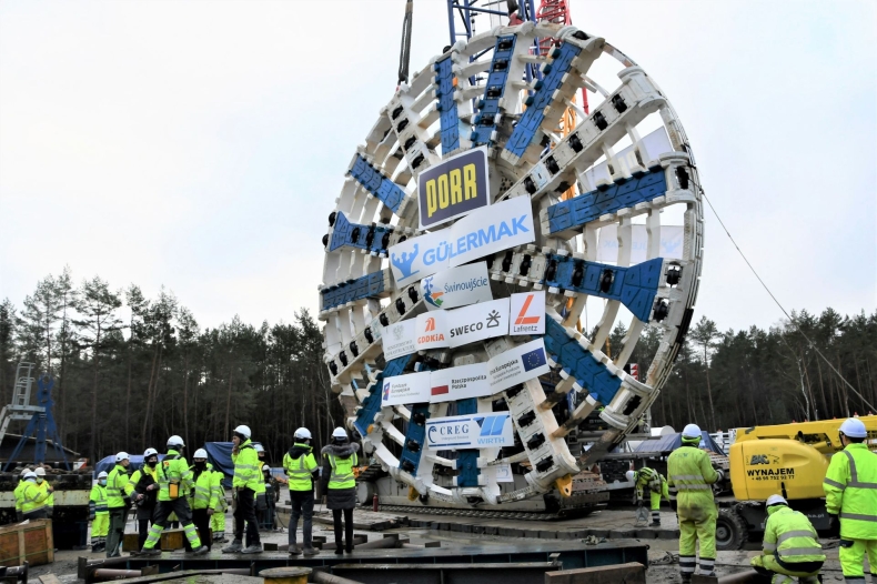  Konkurs na imię maszyny drążącej tunel w Świnoujściu - GospodarkaMorska.pl
