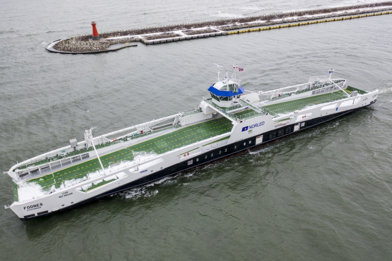 Stocznia Remontowa Shipbuilding przekazała norwegom prom elektryczny FODNES - GospodarkaMorska.pl