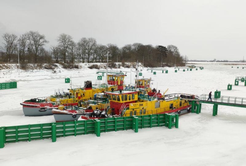 Mimo ataku zimy sytuacja hydrologiczna na Wiśle w rejonie Gdańska jest stabilna - GospodarkaMorska.pl
