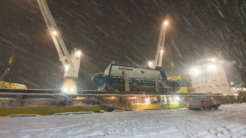 Kolejna barka do hodowli ryb przekazana przez Stal Complex - GospodarkaMorska.pl