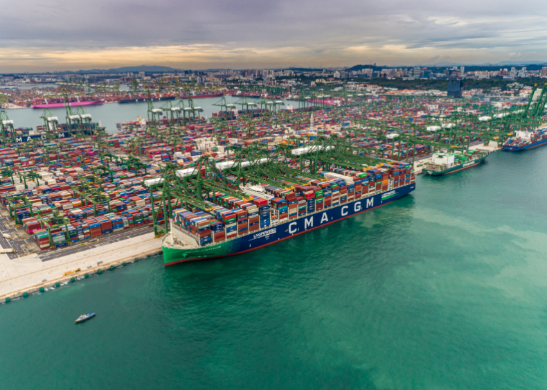 CMA CGM zbuduje sześć napędzanych LNG kontenerowców na trasy transpacyficzne - GospodarkaMorska.pl