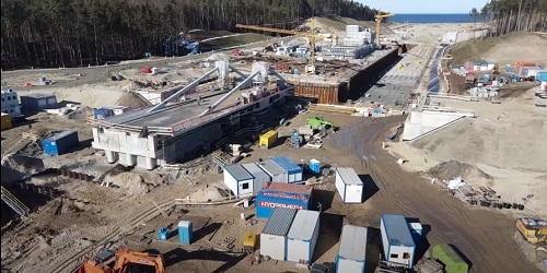 Śluza na kanale żeglugowym przez Mierzeję Wiślaną "sercem inwestycji" - GospodarkaMorska.pl