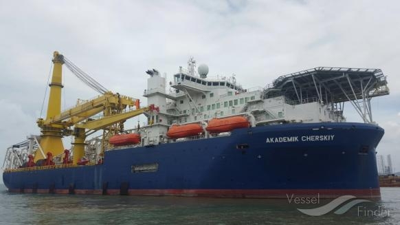 Statek Akademik Czerski płynie w stronę Danii, by budować Nord Stream 2 - GospodarkaMorska.pl