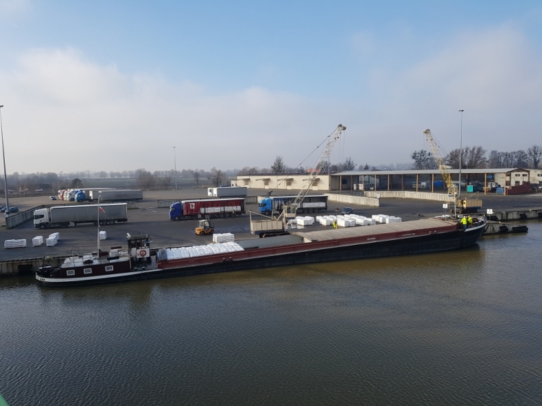 Elbląski Samorząd chce, by inwestor zapewnił infrastrukturę dostępową do portu - GospodarkaMorska.pl