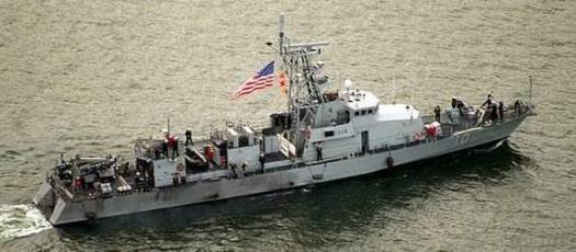 Amerykański okręt oddał strzały ostrzegawcze w Zatoce Perskiej - GospodarkaMorska.pl