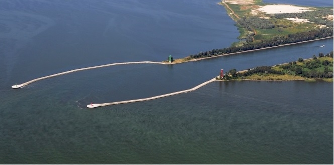 Na Zalewie Szczecińskim powstają dwie sztuczne wyspy - GospodarkaMorska.pl