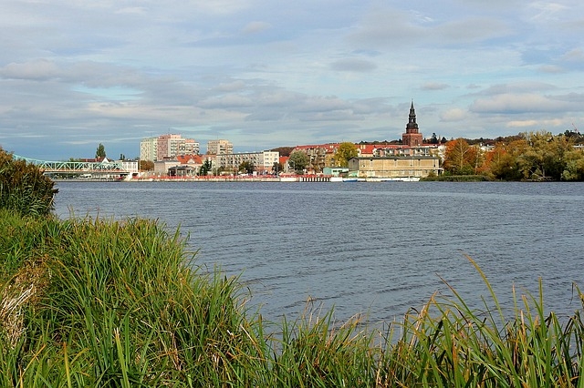 Gróbarczyk: ruszyły konsultacje planów gospodarowania wodami - GospodarkaMorska.pl