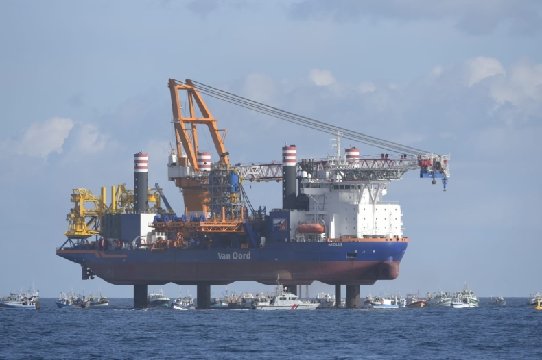 Francuscy rybacy strajkują przeciwko budowie morskiej farmy wiatrowej - GospodarkaMorska.pl