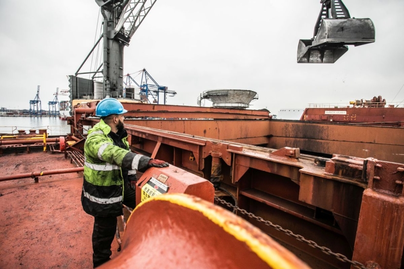 Portrezerwa – specjaliści od efektywnych przeładunków. "Liczy się skuteczność" - GospodarkaMorska.pl