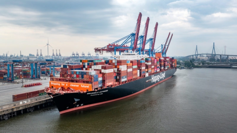 Hapag-Lloyd przerabia pierwszy megakontenerowiec na spalanie paliwa LNG - GospodarkaMorska.pl