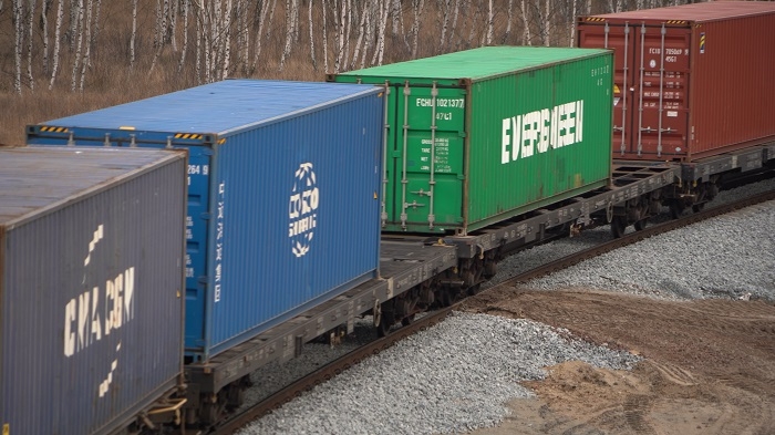 Ministerstwo Infrastruktury: Budowa kolei dużych prędkości szansą na rozwój - GospodarkaMorska.pl