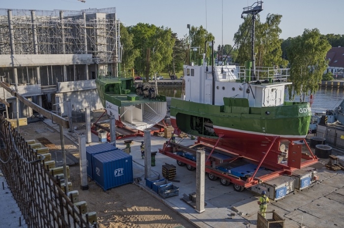 Łeba. Największy eksponat już w Muzeum Archeologii Podwodnej i Rybołówstwa Bałtyckiego - GospodarkaMorska.pl