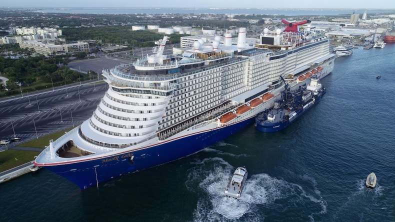 Mardi Gras pierwszym statkiem wycieczkowym bunkrującym LNG w Ameryce Północnej - GospodarkaMorska.pl