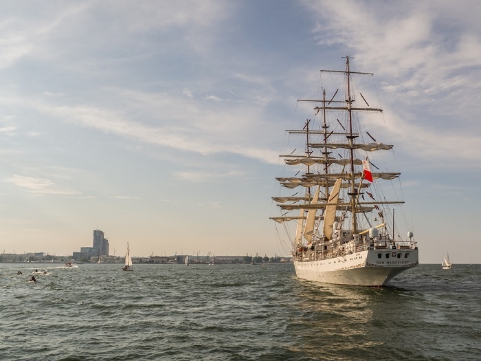 V Żeglarska Parada Świętojańska już w sobotę! KONKURS Portu Gdynia i portalu GospodarkaMorska.pl - GospodarkaMorska.pl