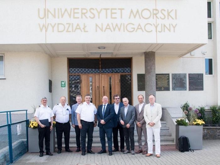 Morska energetyka wiatrowa - nowy międzyuczelniany kierunek studiów  - GospodarkaMorska.pl