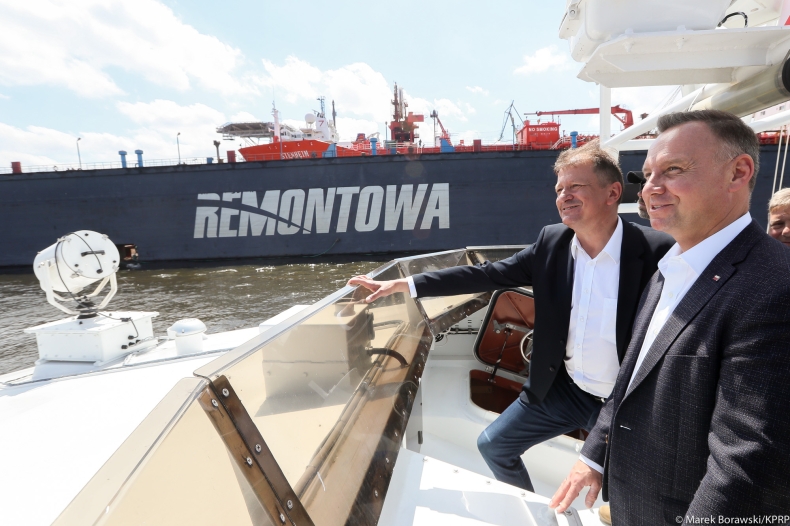 Prezydent: w Stoczni Remontowej Shipbuilding trwa realizacja programu Kormoran, budowa trzech niszczycieli - GospodarkaMorska.pl