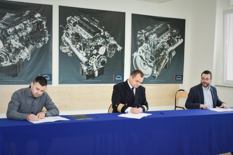 Współpraca nauki z biznesem: MAN i Wydział Mechaniczny Akademii Morskiej w Szczecinie - GospodarkaMorska.pl