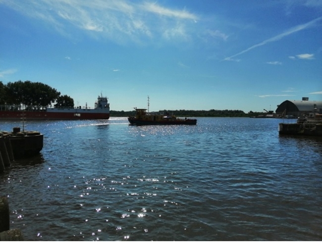 Lodołamacz Nerpa wypłynął do Gdańska - GospodarkaMorska.pl