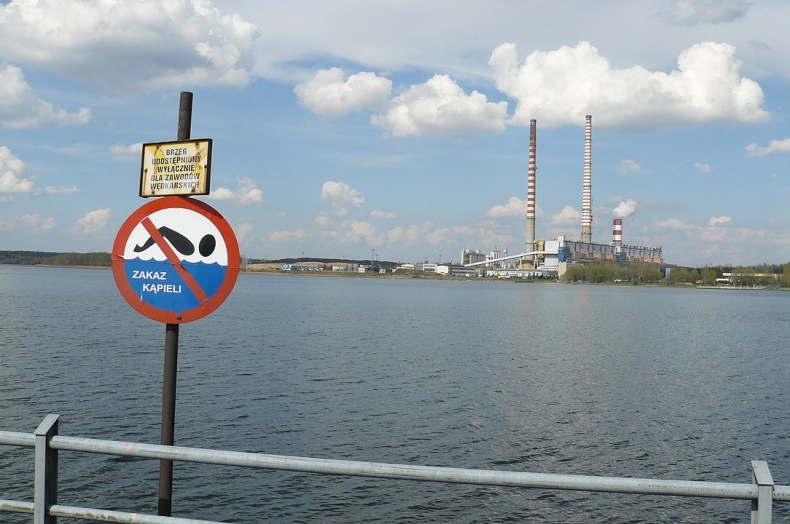 Śląskie. Ciało 52-latka z Ukrainy znaleziono w Zalewie Rybnickim - GospodarkaMorska.pl