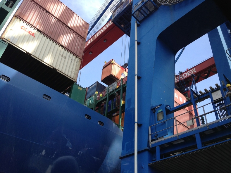 Czarter – „safe port”. Część II - GospodarkaMorska.pl